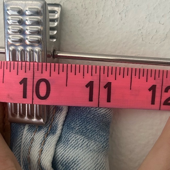 American Eagle Outfitters Size 000 Button Fly Light Wash Flare Jeans - Picture 8 of 8